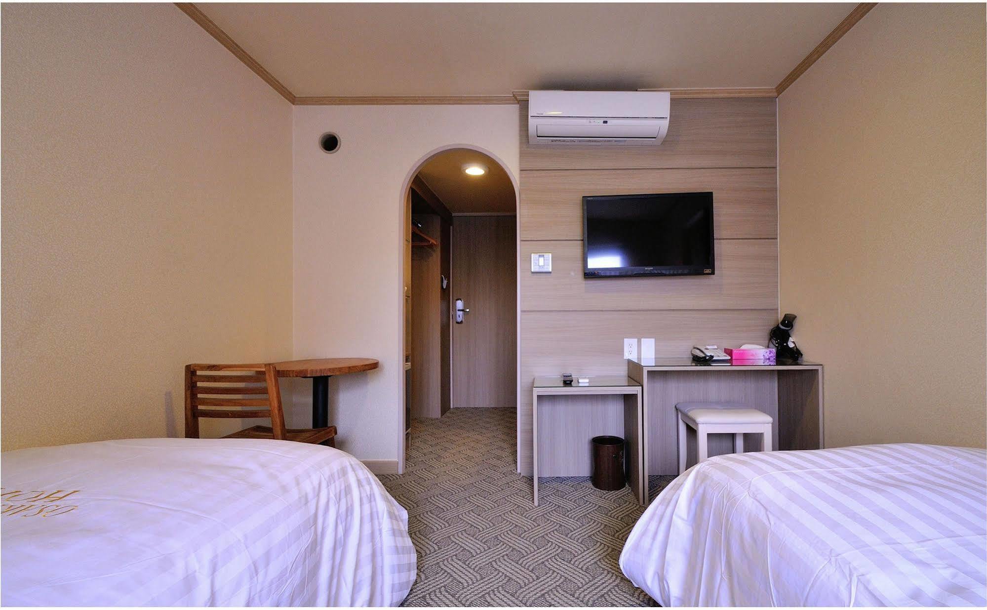 Hotel Osaka Keiko Экстерьер фото